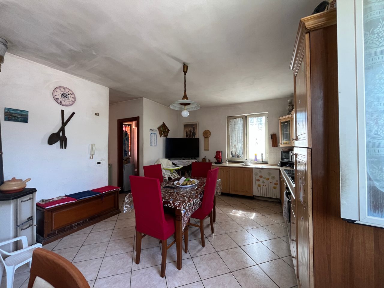 rif 0019 cucina Appartamento a Foiano – Rif. 0019